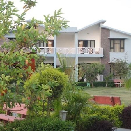 Anand Corbett Aamod Resort & Spa Corbett National Park Exterior foto